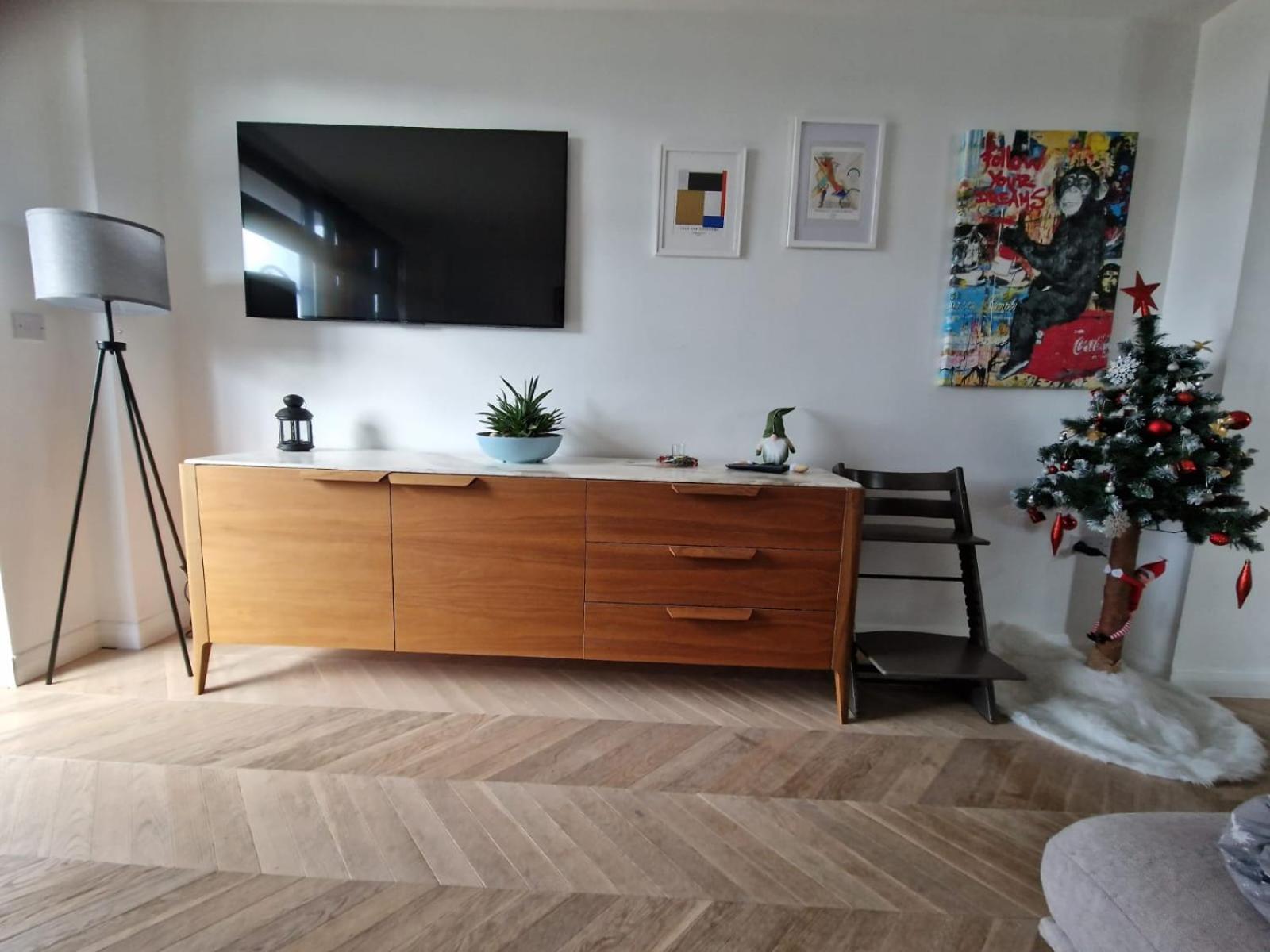 Cosy 1 Bedroom Apartment With Balcony Near Chiswick 伦敦 外观 照片
